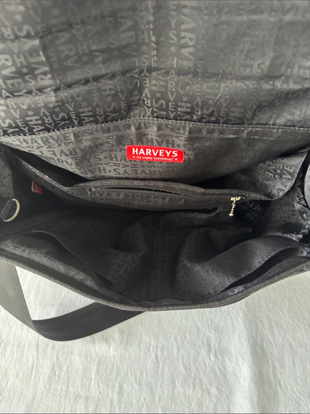 Harveys Black Women's Travel Messenger Bag Flap Over Pockets - Picture 14 of 16